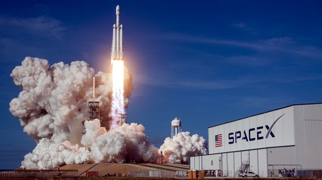 SpaceX, NASA adına UUİ'ye yaptığı 14. kargo nakliyatı olan seferde kullanılmış bir roket ve kapsül kullandı. 