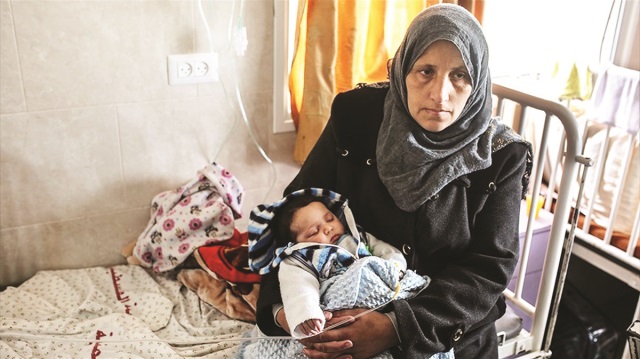  Gazze'de 140 binden fazla konuta, 488 bin öğrenci için de okula  ihtiyaç var. 