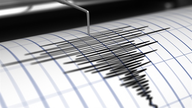 Konya'da meydana gelen deprem paniğe neden oldu. 