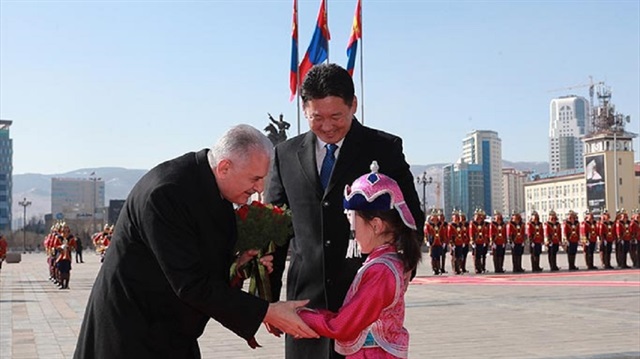 استقبال يلدريم باحتفال رسمي في منغوليا