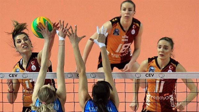 Galatasaray women’s volleyball team goes to top league's final four by beating Italy’s Igor Gorgonzola 3-1
