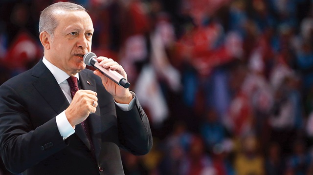 Erdoğan, Siirt ve Van’da il kongrelerinde konuştu.