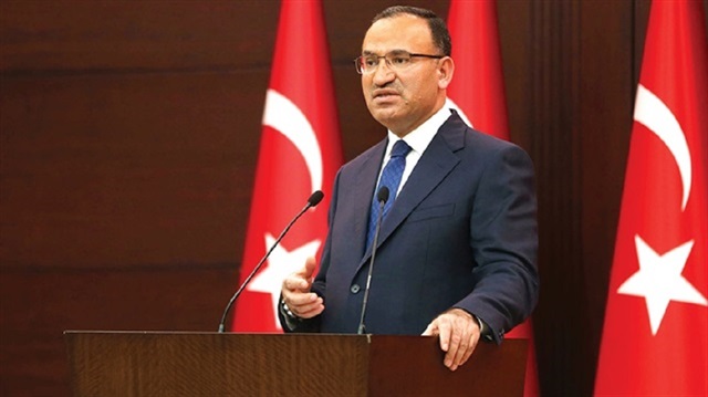  المتحدث باسم الحكومة التركية، نائب رئيس الوزراء، بكر بوزداغ