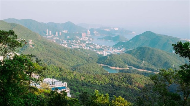 Peak, Çin'in ve dünyanın en zengin yerleri arasında yer alıyor.