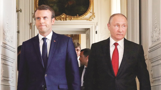 Fransa Cumhurbaşkanı Emmanuel Macron - Rusya Devlet Başkanı Putin
