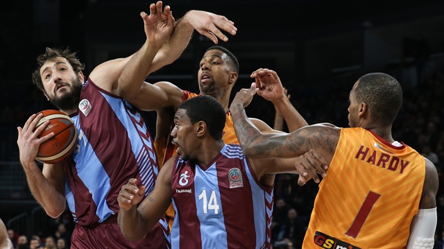 Trabzonspor Erkek Basketbol Takımı'nda yabancı oyuncular maça çıkmama kararı aldı.