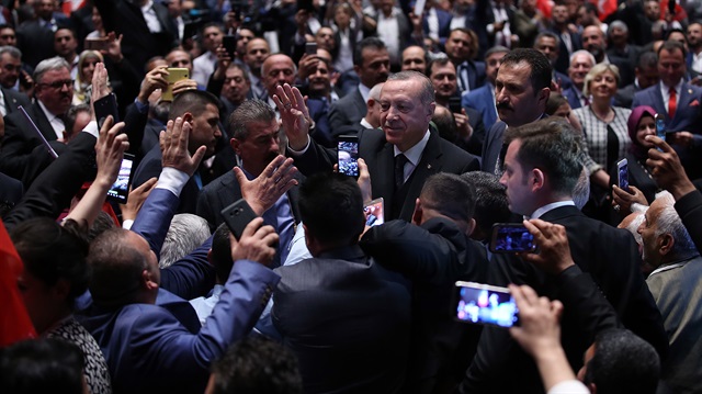 Cumhurbaşkanı Erdoğan, İstanbul'da düzenlenecek AK Parti Kongresi'ne vurgu yaptı.