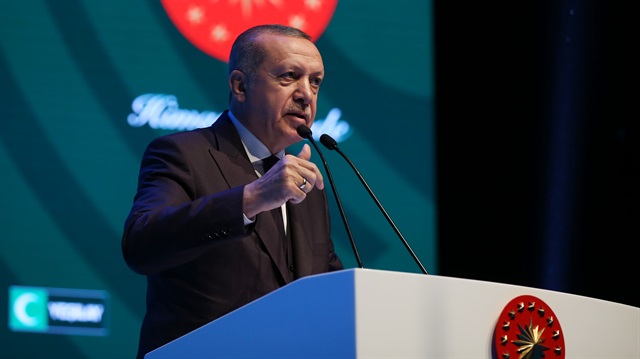 Erdoğan, Yeşilay Zümrüdüanka Ödülleri töreninde konuştu.