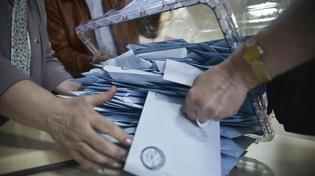 İttifak yasasının ardından YSK'nın oy hesaplama sistemi de değişiyor.