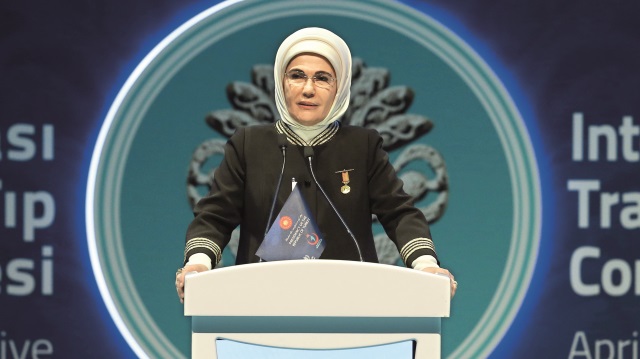1. Uluslararası Geleneksel ve Tamamlayıcı Tıp Kongresi Onursal Başkanı Emine Erdoğan