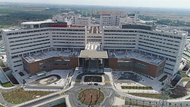 Adana Şehir Hastanesi, kentin yanı sıra farklı illerden ve yurtdışından gelen hastalara da şifa imkanı sunuyor.