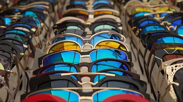 Türkiye’de yüzde 100 yerli üretim güneş gözlüğü bulunmuyor.