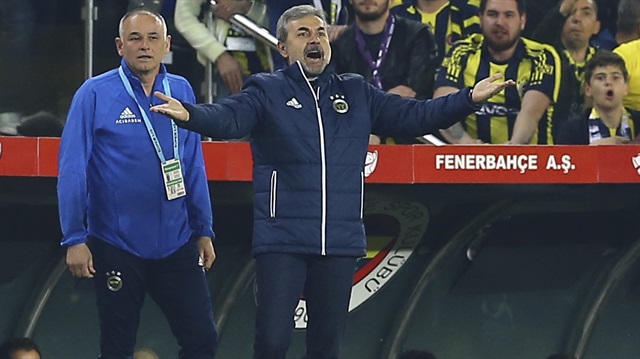 Fenerbahçe Teknik Direktörü Aykut Kocaman
