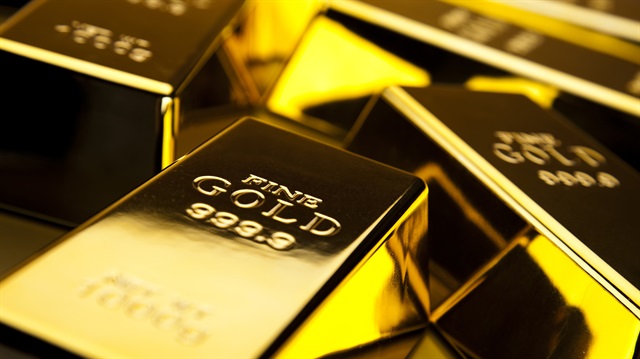 Cumhuriyet altını ise 21 Nisan Cumartesi günü 1.150 liradan alınırken; 1.162 liradan satılıyor.