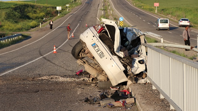 Diyarbakır'daki feci kazada 3 kişi hayatını kaybetti