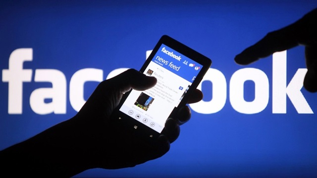 Facebook Türkiye'de bulunan 50 milyondan fazla kullanıcısına bir uyarı mesajı yolladı. 