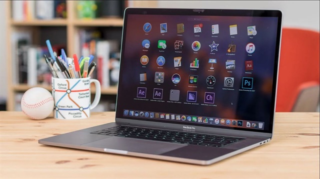 Apple, Touch-Bar özelliği olmayan MacBook Pro'larda pil değişimi yapacak. 