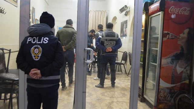 Mardin’de haklarında yakalama kararı bulunan 20 şahıs yakalandı.