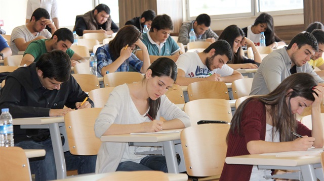 Türkiye'de milyonlarca öğrenci ÖSYM tarafından düzenlenen sınavlara giriyor.