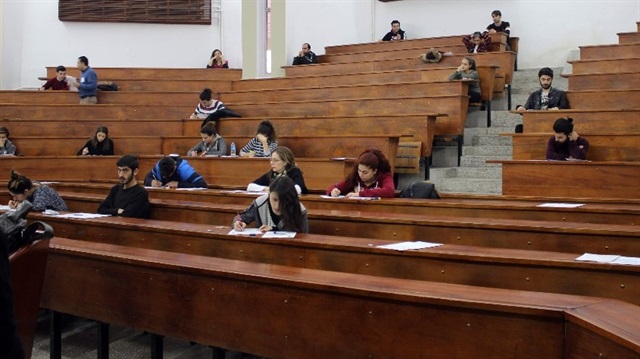 AÖF sınavları 14-15 Nisan tarihlerinde düzenlendi. 