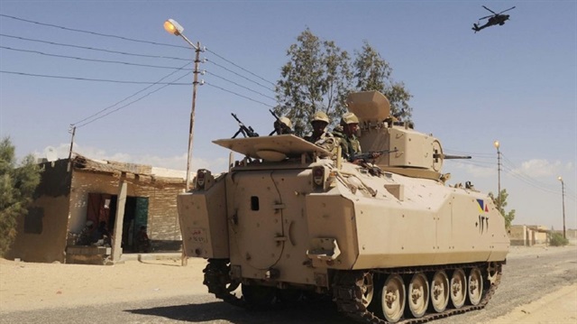 الجيش المصري يعلن مقتل 3 جنود مقابل 30 مسلحًا في سيناء
