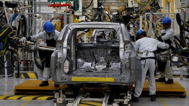 ​İngiltere'de otomobil üretimi geriledi.