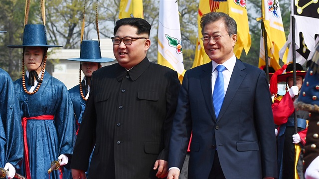 Kuzey Kore lideri Kim Jong-un, Güney Kore Devlet Başkanı Moon Jae-in 