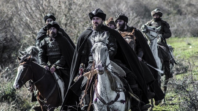 Diriliş Ertuğrul'un fragmanı yayınlandı. 