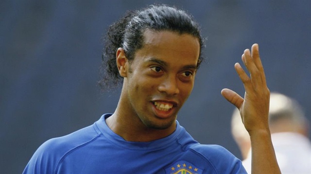 Ronaldinho dünyanın en yetenekli futbolcuları arasında gösteriliyor.
