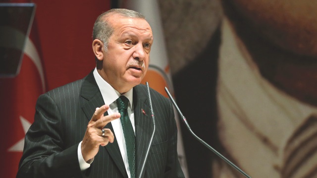 Cumhurbaşkanı Erdoğan, son bir haftada yaşanan siyaset mühendisliği çabalarına dikkati çekti.