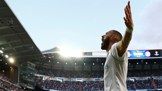 Real Madrid'in yıldızı Benzema attığı 2 golle takımının finale yükselmesinde pay sahibi oldu. 