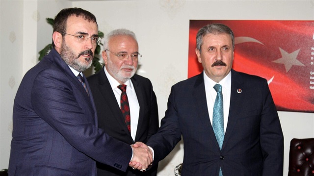 Mahir Ünal, Mustafa Elitaş ve Mustafa Destici