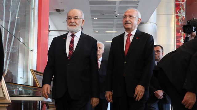 CHP Genel Başkanı Kılıçdaroğlu, partisinin genel merkezinde Saadet Partisi Genel Başkanı Karamollaoğlu ile bir araya gelmişti.