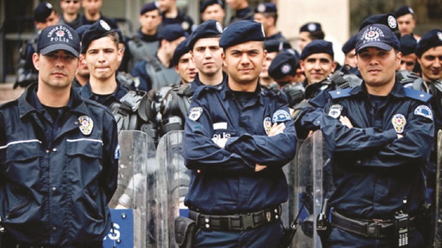 24 Haziran'da görev alacak polislere, Mayıs'ta Polis Akademisi'nden mezun olacak yeni polis adaylarından takviye yapılabileceği öğrenildi.