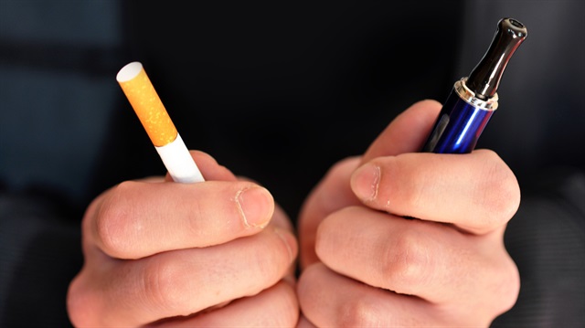 Elektronik sigara da normal sigara kadar zararlı kimyasal maddeler içeriyor. 