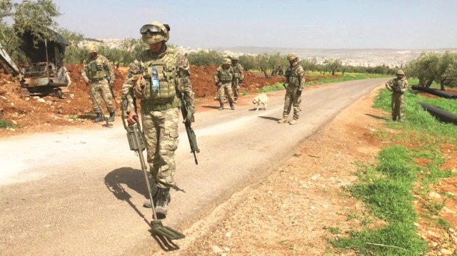 Zeytin Dalı Harekatı’yla PKK’dan temizlenen Afrin’i kaçarken mayınla donatan terör örgütü bu iş için DEAŞ’ı kullandı.
