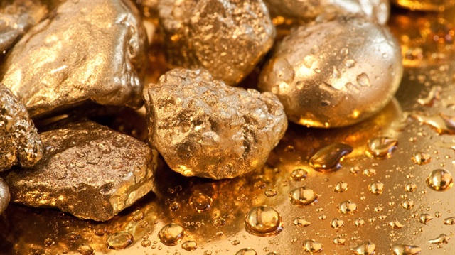 Yurt içinde altının gram fiyatı yıla başladığı 158,8 lira seviyelerinden yükselişe geçerek ilk çeyreği yüzde 6,1'lik artışla 168,5 liradan tamamladı.