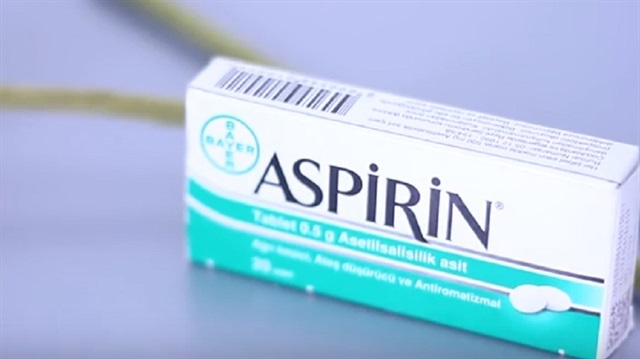 Bazı çalışmalar, aspirin tedavisinin gebelik oranlarını artırdığını gösterirken; bazı çalışmalar da düşük yapma riskini arttırdığını belirtmiştir.