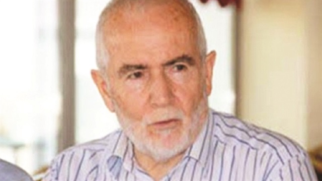  Cevat Ayhan, Ankara'da tedavi gördüğü hastanede 80 yaşında hayatını kaybetti.