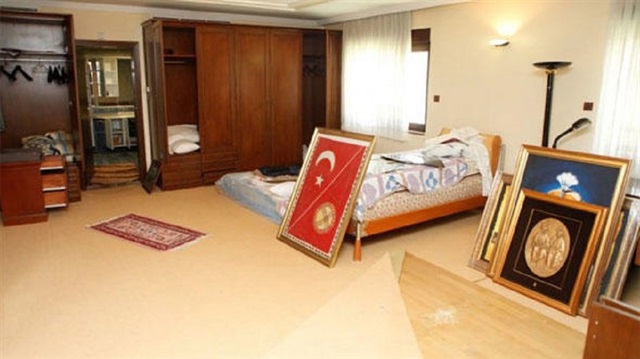 FETÖ elebaşı Fethullah Gülen'in Altunizade'deki kaldığı oda.