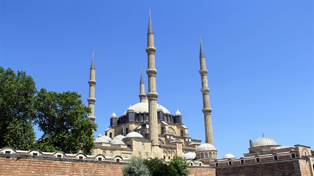 Selimiye Camisi'nin mahyaları Ramazan ayından birkaç gün önce asılacak.