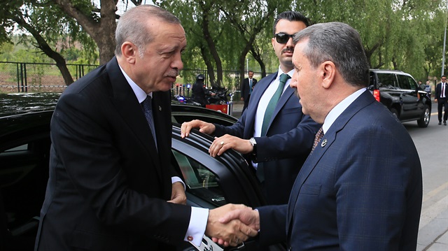 أردوغان يزور حزب الوحدة الكبرى التركي الداعم "لتحالف الشعب"