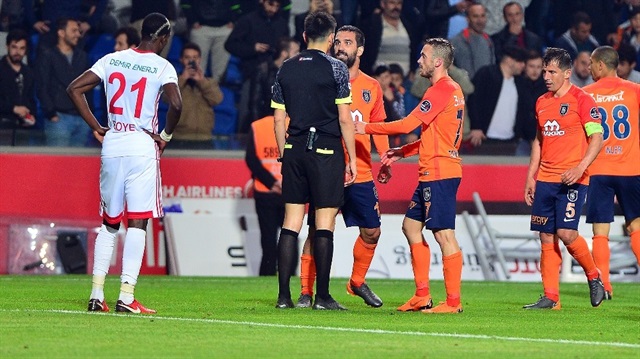 Arda Turan'a 16 maç ceza!