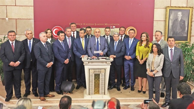 Dönen 15 milletvekili dün CHP'den aday adaylığı başvurusunu yaptı
