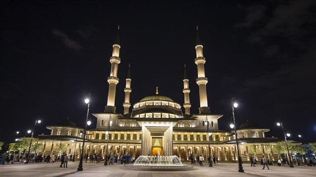 ​

تركيا.. تراويح على طريقة "أندرون" العثمانية في مسجد "الأمة" بالمجمع الرئاسي 