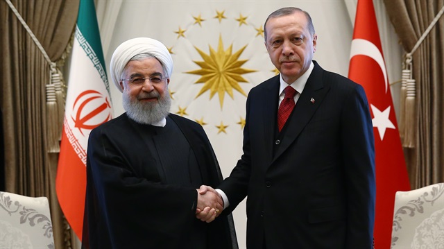 Erdoğan ve Ruhani telefonla görüştü.   