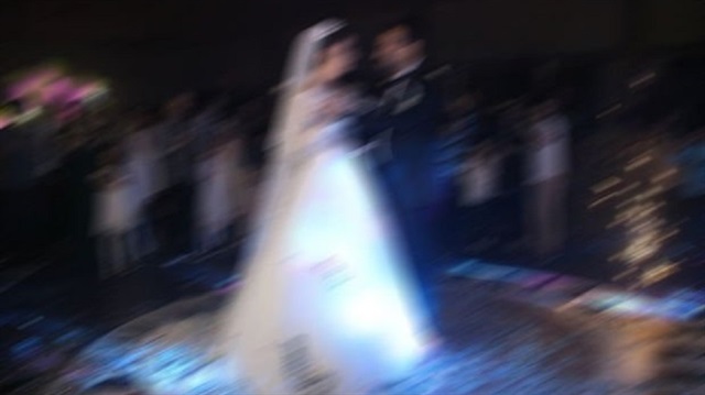 İstanbul'da yeni evli çift düğün görüntülerini televizyonda yayınlandığını görünce tazminat kazandı.