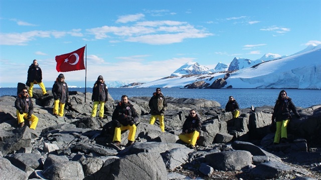 Antarktika'daki üs için çalışmalar devam ediyor. 