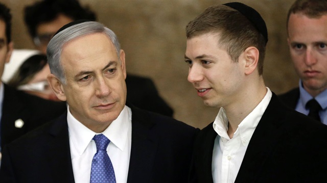 İsrail Başbakanı Binyamin Netanyahu ve oğlu Yair Netanyahu