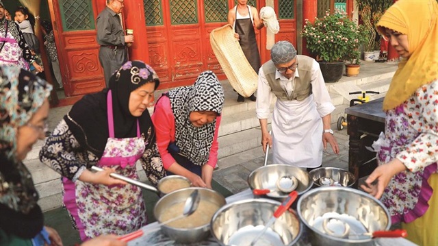 Çin’de Ramazan bir sofrada geçiyor